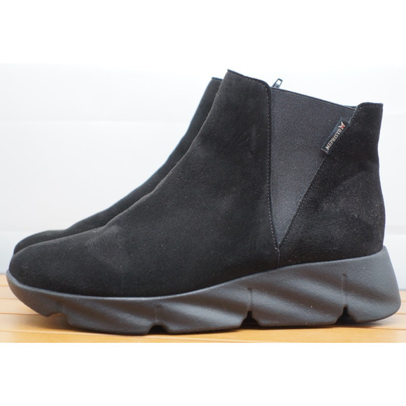 MEPHISTO Black HAZELINA Women's size 7.5 Ankle Boots $450 MSRP - Picture 1 of 13
